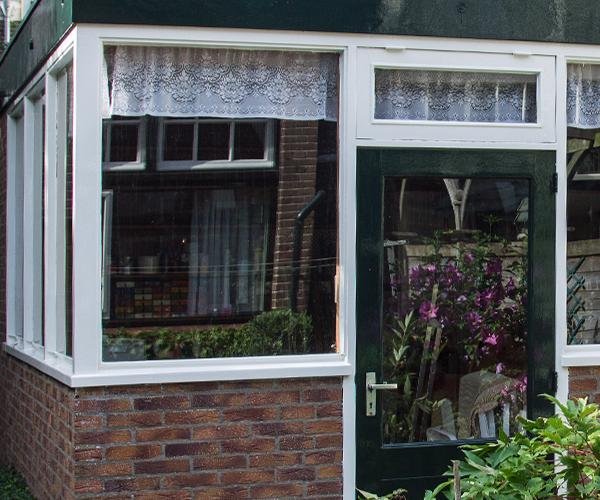 Firma Burgert en van Dijken in Alkmaar levert alle soorten glaswerk 