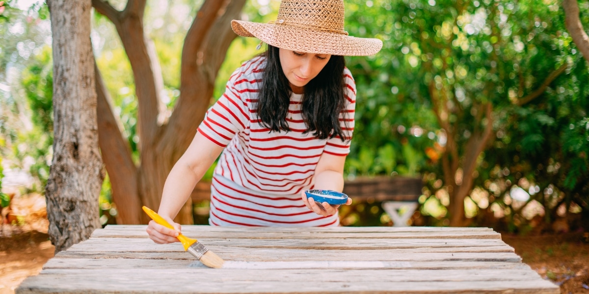 DIY: Maak zelf een tuintafel in zes stappen